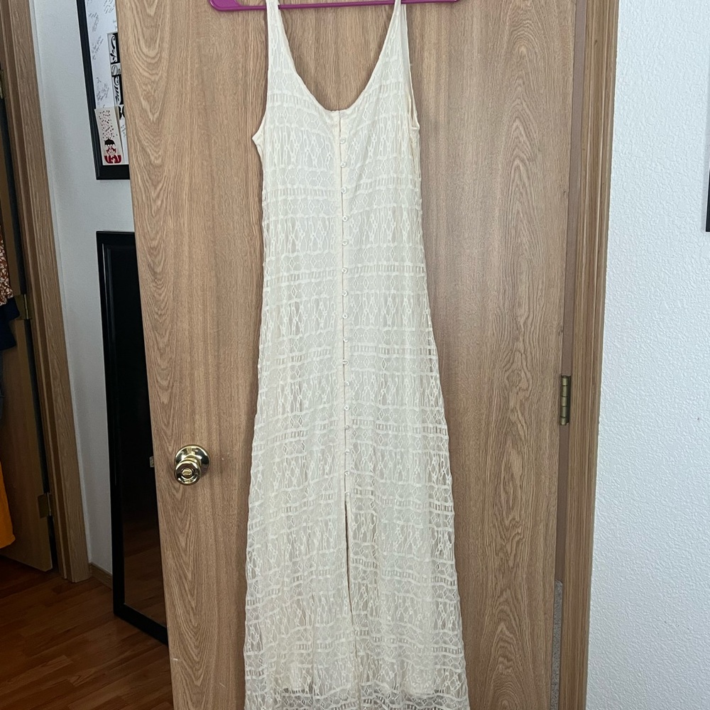 Abercrombie & Fitch Lined Lace Maxi dress